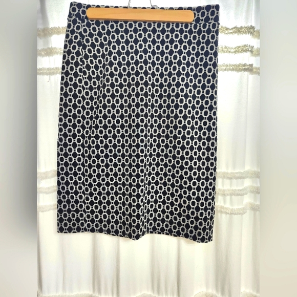 Great condition, size small skirt. Final price - Picture 1 of 4